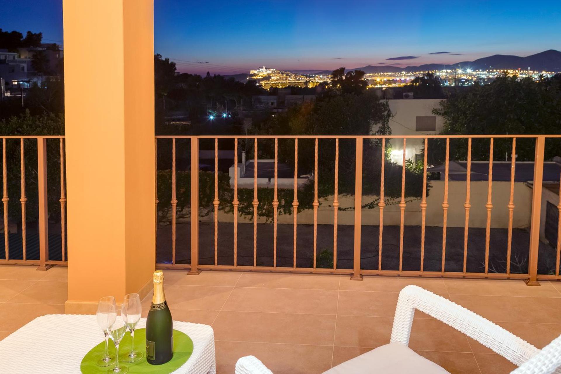 Villa Alexandra Talamanca  Ngoại thất bức ảnh