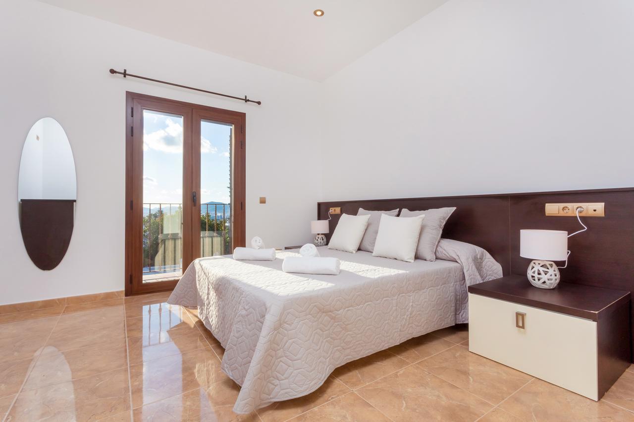 Villa Alexandra Talamanca  Ngoại thất bức ảnh