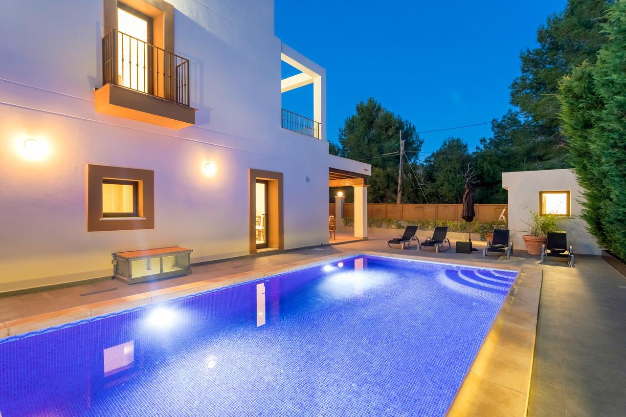 Villa Alexandra Talamanca  Ngoại thất bức ảnh
