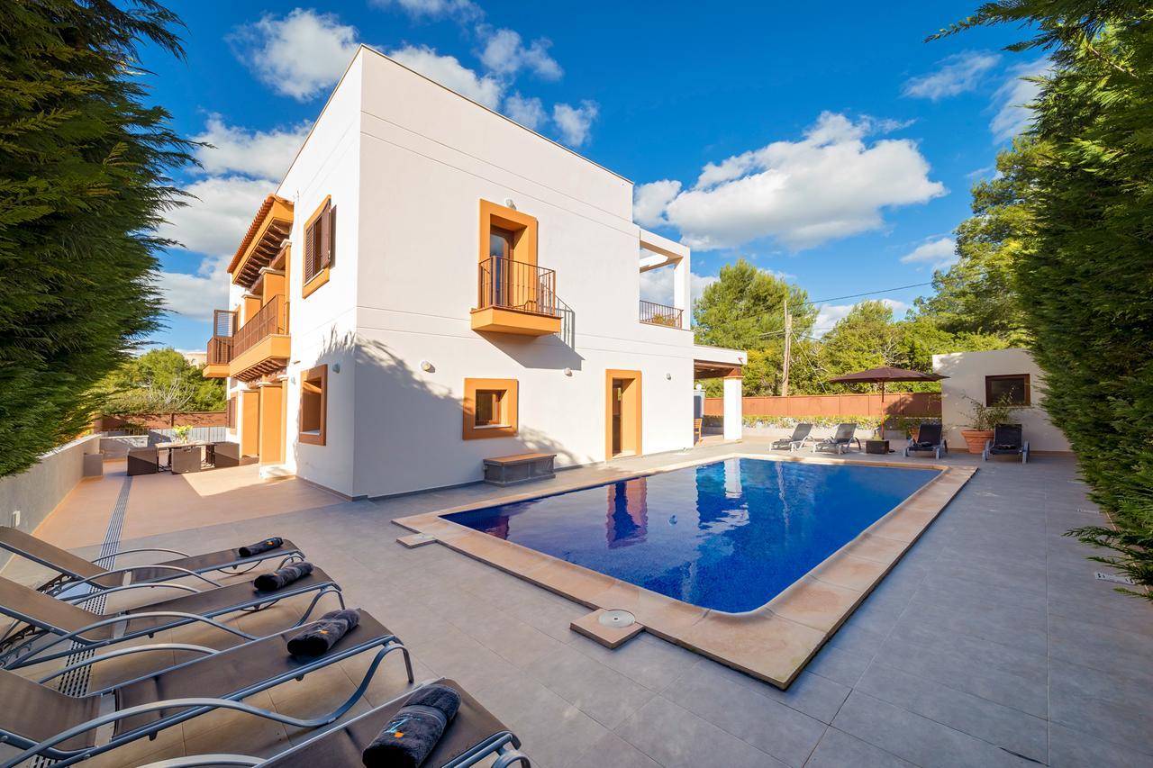 Villa Alexandra Talamanca  Ngoại thất bức ảnh