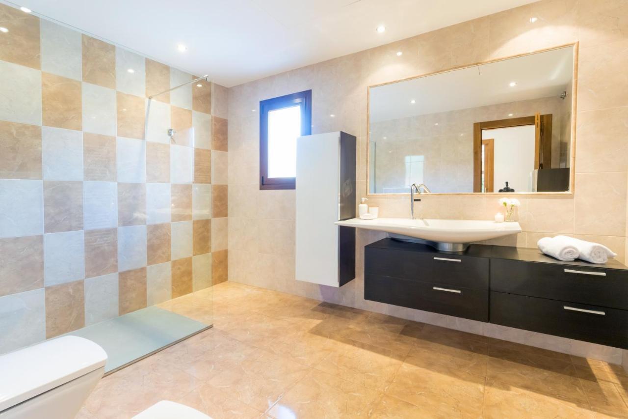 Villa Alexandra Talamanca  Ngoại thất bức ảnh